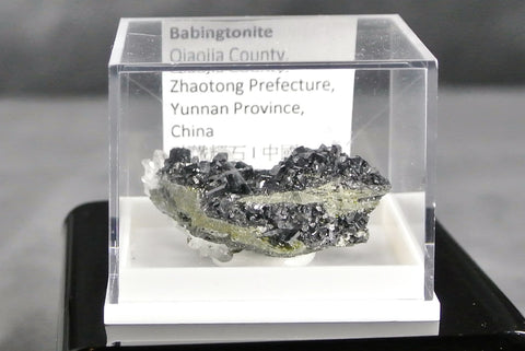 Mineral Rock Babingtonite