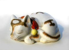 Porcelain Animal Kutani Sleeping Cat Taisho Period